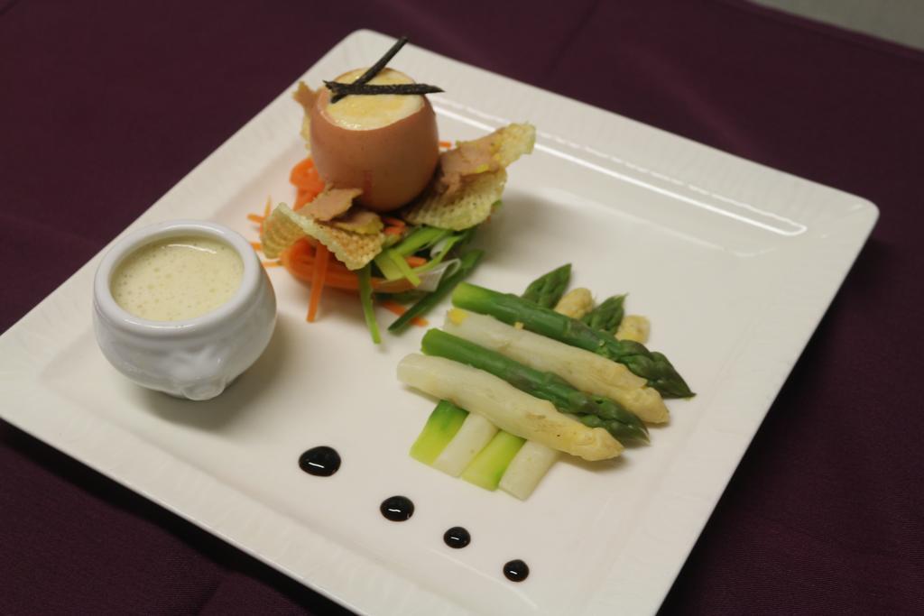 Logis Hotel-Restaurant Le Chene Vert Saint-Pourcain-sur-Sioule Luaran gambar