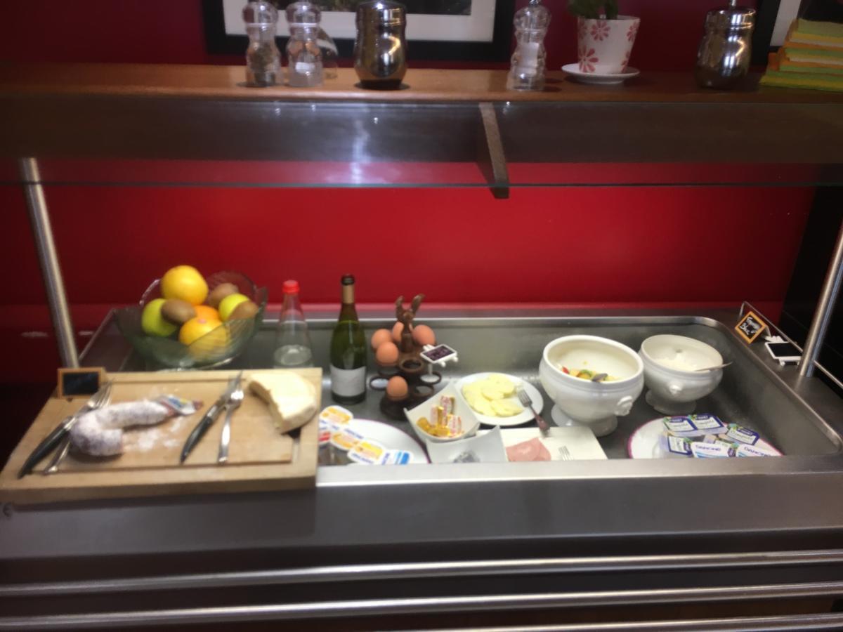 Logis Hotel-Restaurant Le Chene Vert Saint-Pourcain-sur-Sioule Luaran gambar